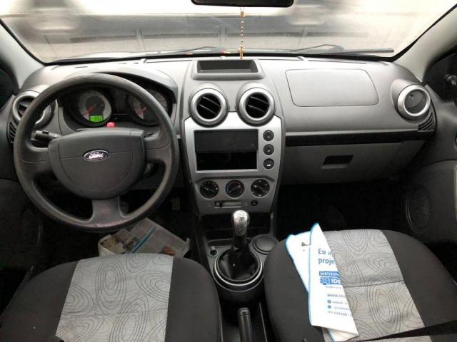 Fiesta Sedan 1.6 16V Flex Mec - Foto 7