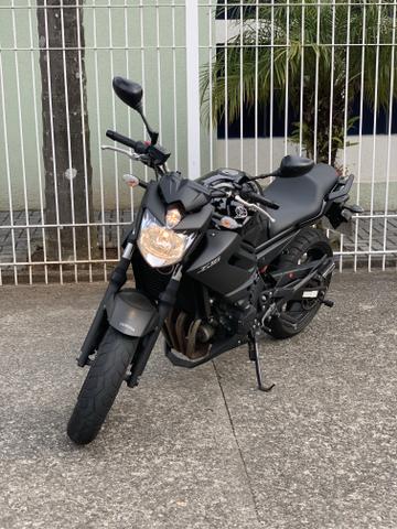Yamaha XJ6 N 2013 baixa km troco por carro - Foto 3