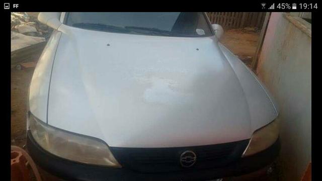 Carro em bom esta so o ar nao fuciona - Foto 3