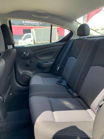 Nissan Versa SV 1.6 2016 - Foto 4