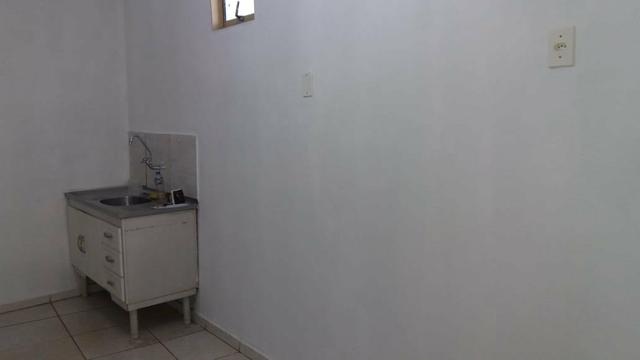 VENDO ou TROCO casa - Foto 6