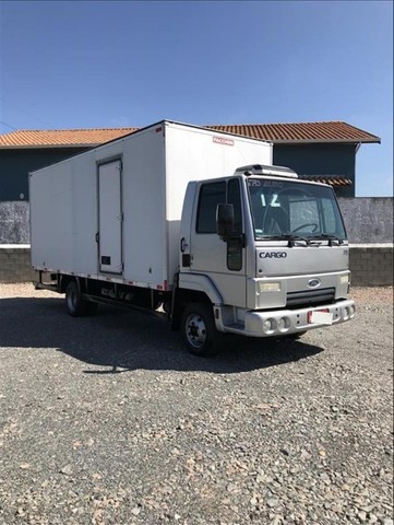 FORD CARGO 815 BAÚ 4X2 ANO 2012 PARCELAMOS NO BOLETO