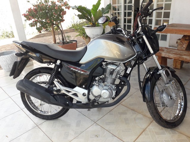 VENDO START 160 CC SEMI NOVA