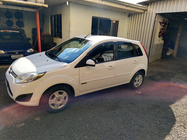 FORD FIESTA RET 1.6 COMPLETO