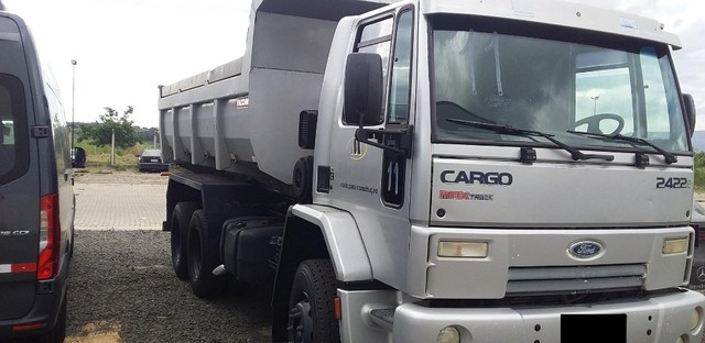 FORD CARGO 2422  6X2  CAÇAMBA 2011