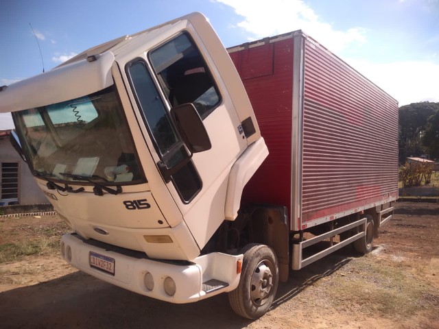 FORD CARGO 815