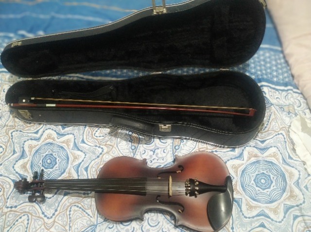 Violino com estojo  - Foto 6