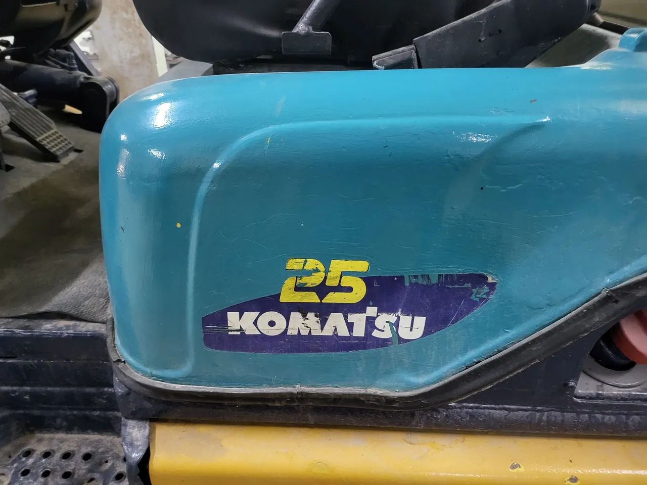 Empilhadeira Torre rebaixad 2,5 Ton GNV. Muito nova! - Foto 3