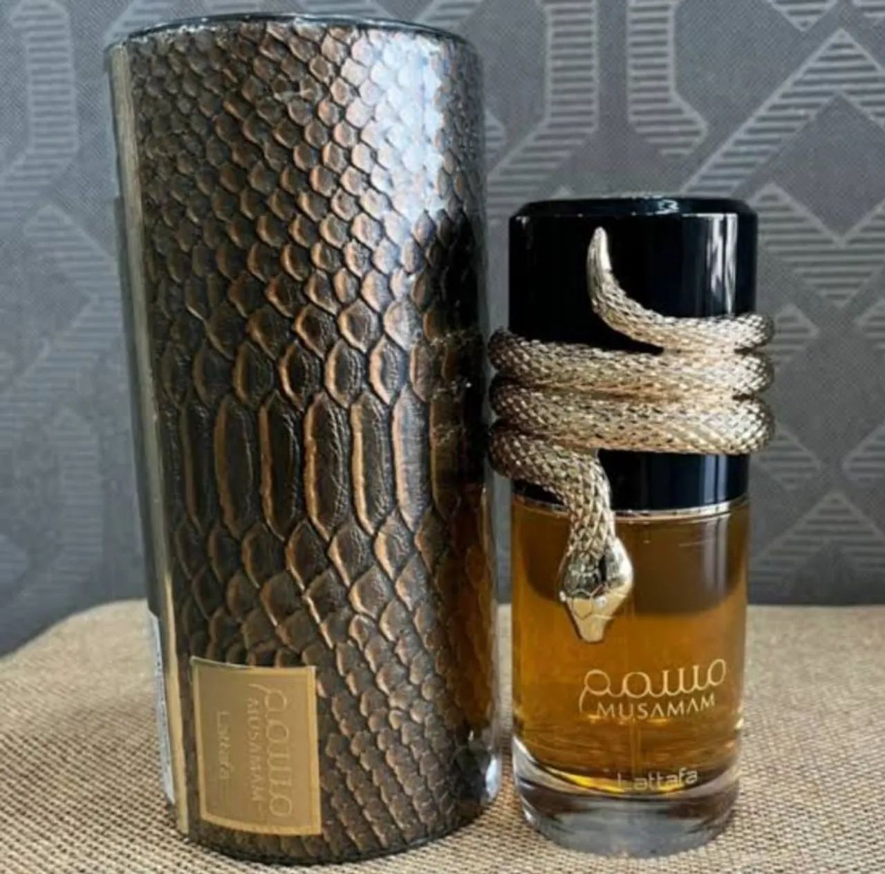 PERFUME ÁRABE IMPORTADO MUSAMAM - LATTAFA. NOVO/ORIGINAL/MASCULINO.