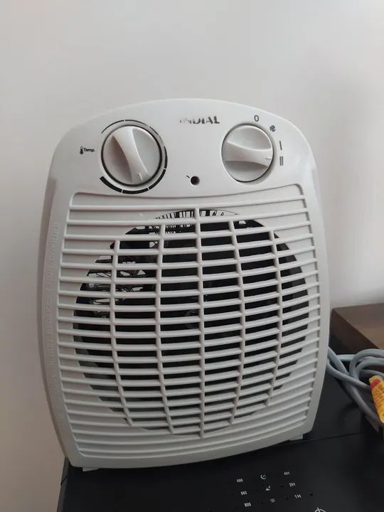 Aquecedor de ar portátil Mondial 110v - Foto 2