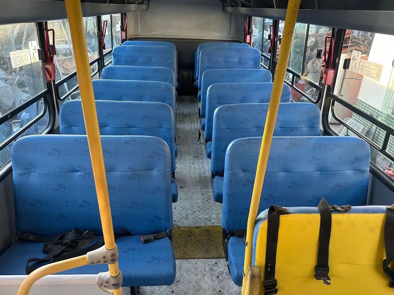 Ônibus Volks 15.199 2011 - 48 Lugares  - Foto 2