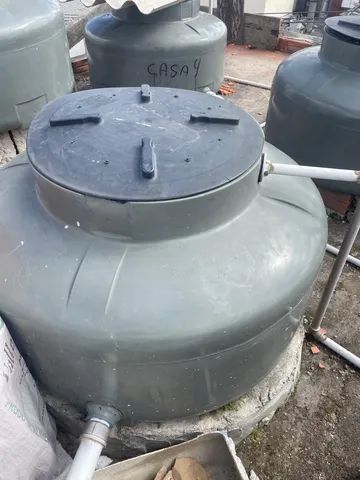 Caixa d?água    500 litro 1 ano de uso 