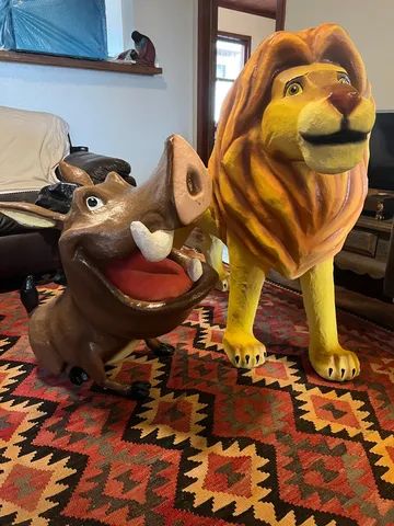 Rei leão e Pumba - Foto 3