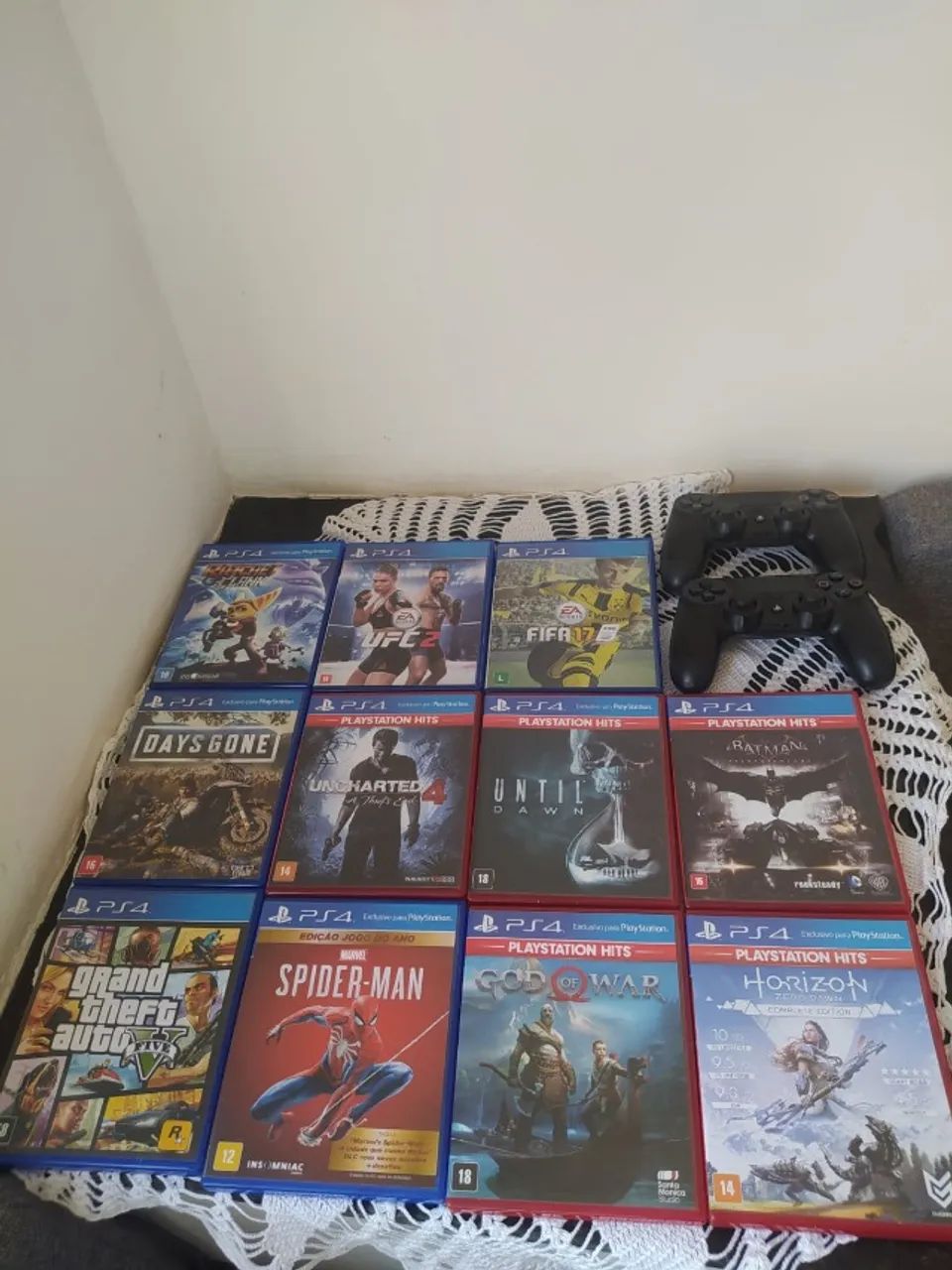 PS4 Slim 500GB with 2 original controllers and 11 games64318474579458122