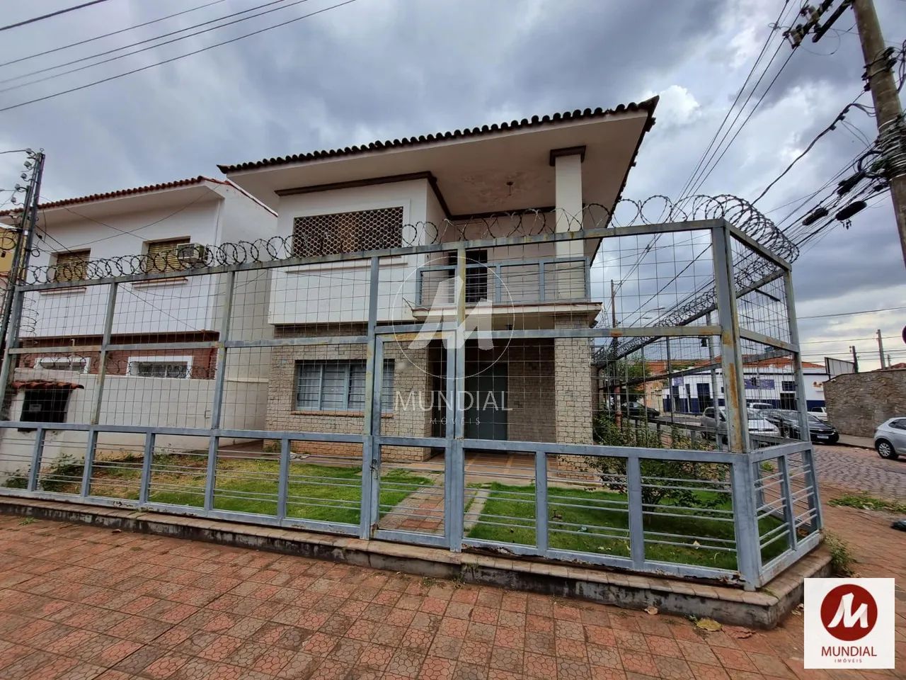 Casa (sobrado na rua) 4 dormitórios/suite, cozinha planejada