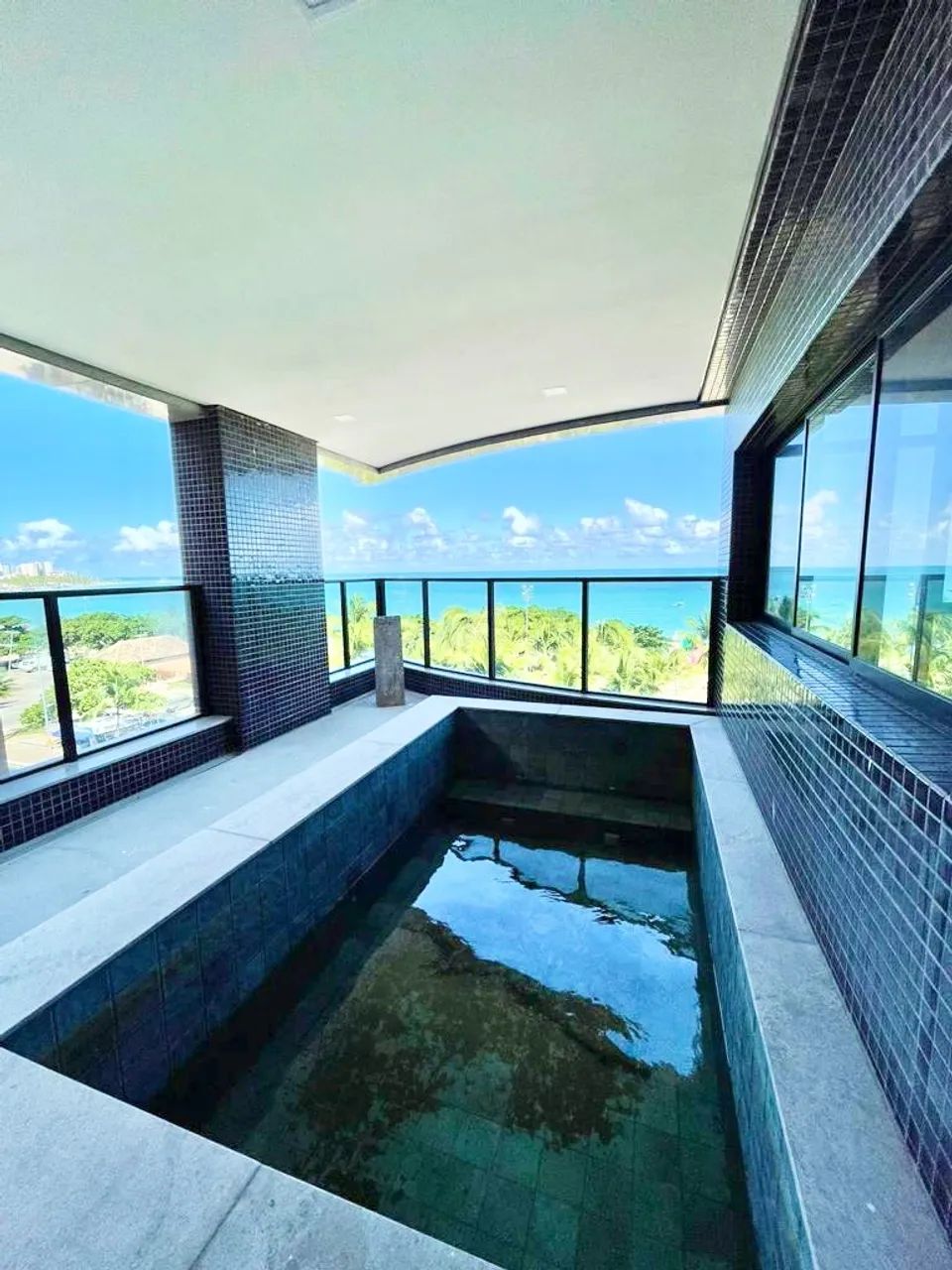 Apartamento com piscina na varanda a beira-mar em frente as famosas piscinas naturais de p - Foto 5