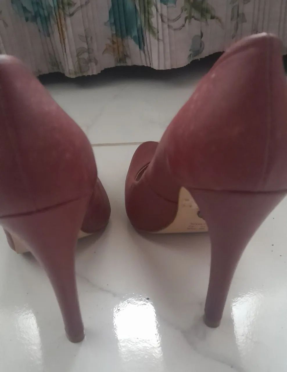 Sapatos de Salto Rosa Elegantes - Foto 5