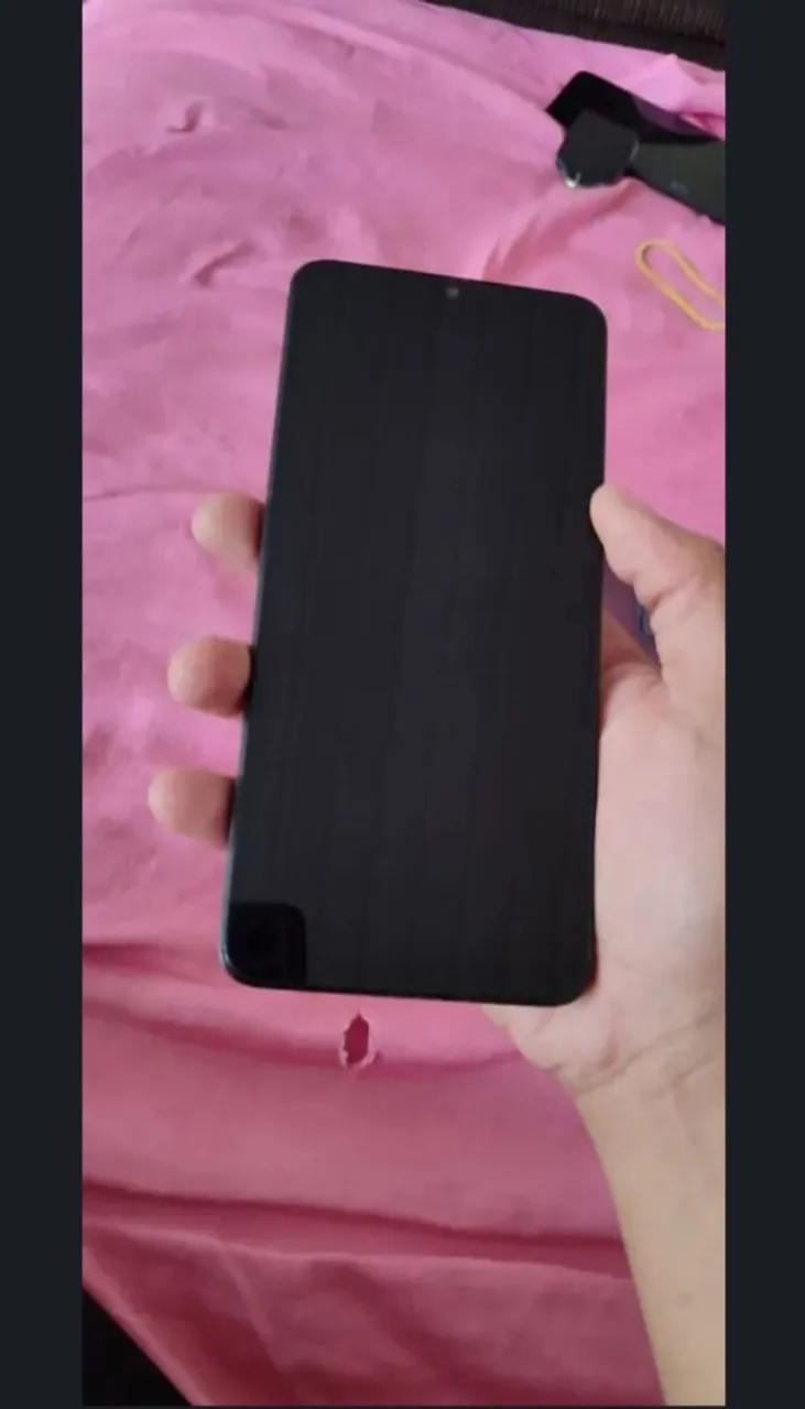 Vendo celular REDMI 13 de 256 gb
