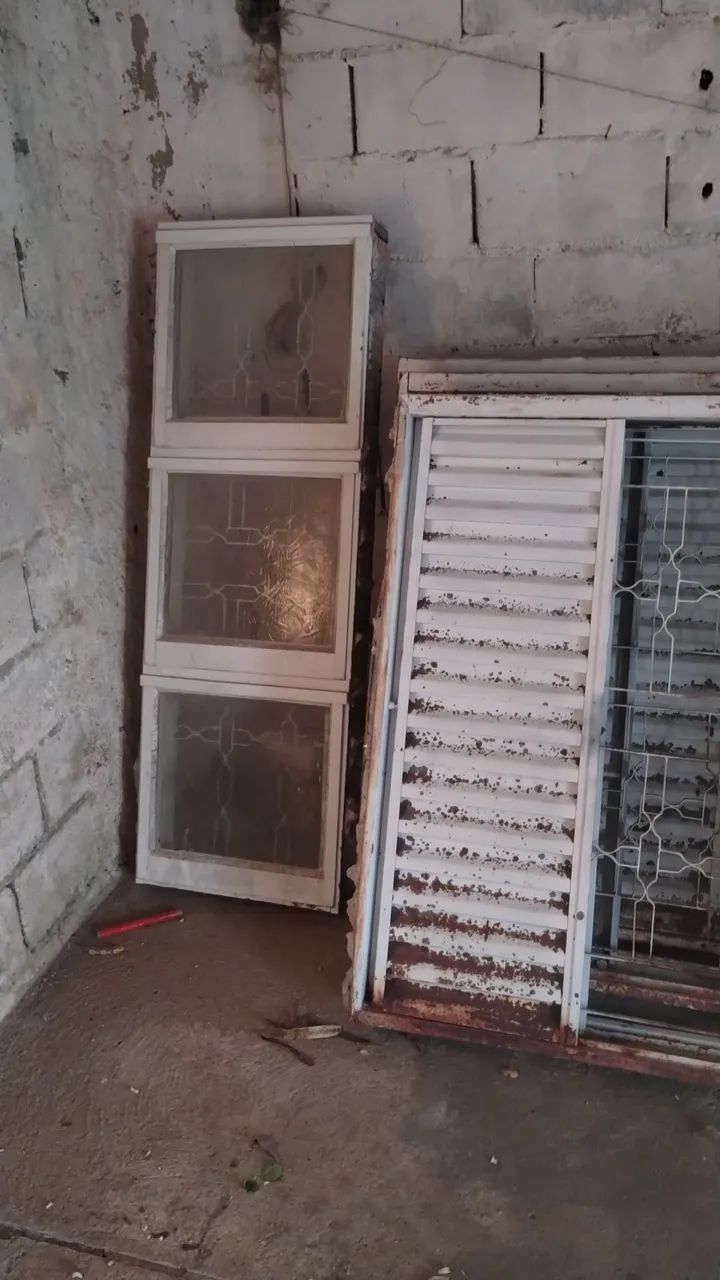 Porta, janela e vitrôs64861278094594122