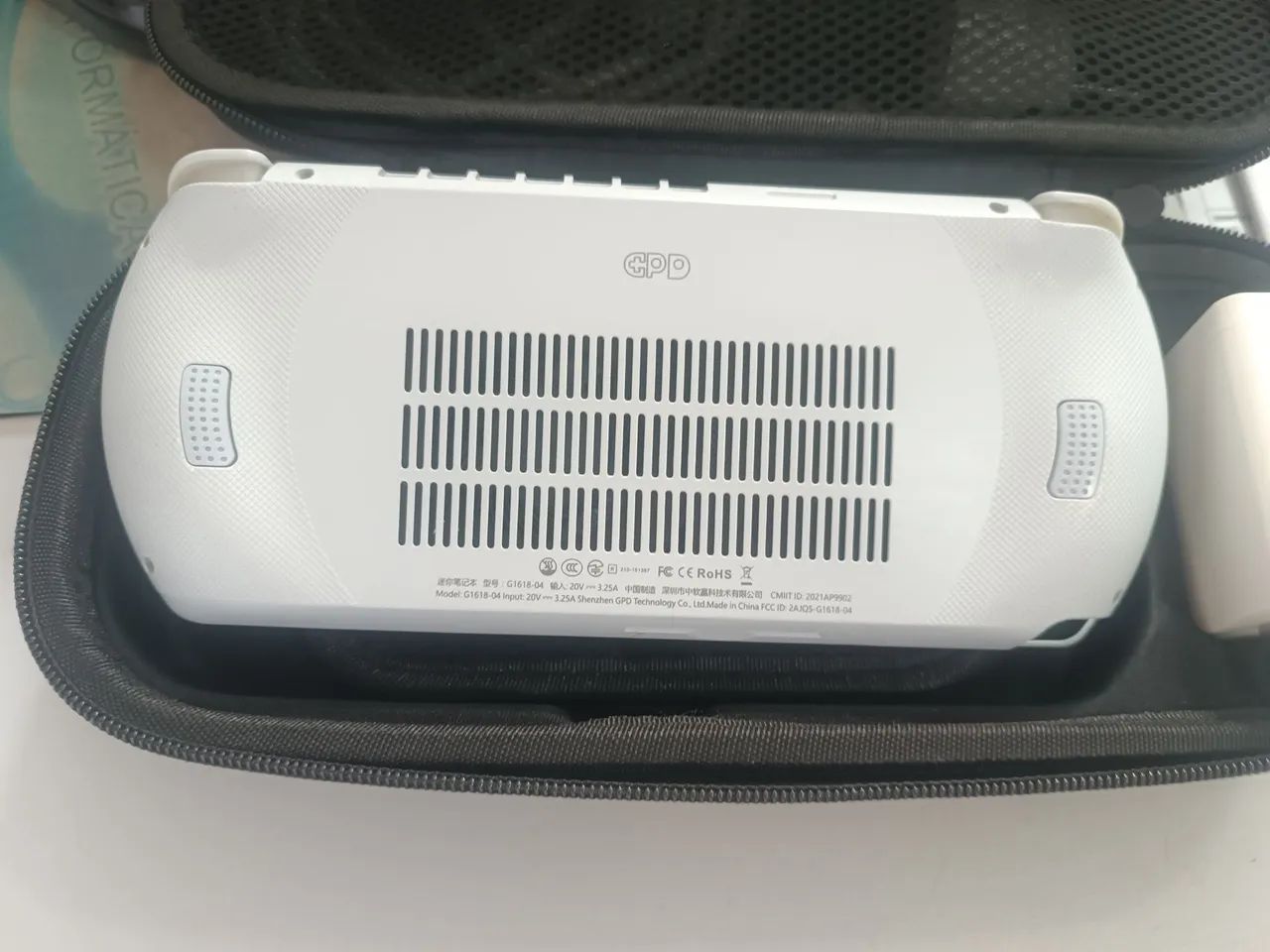 Gpd Win 4 Ryzen 7 6800u 32g 2tb - Foto 3