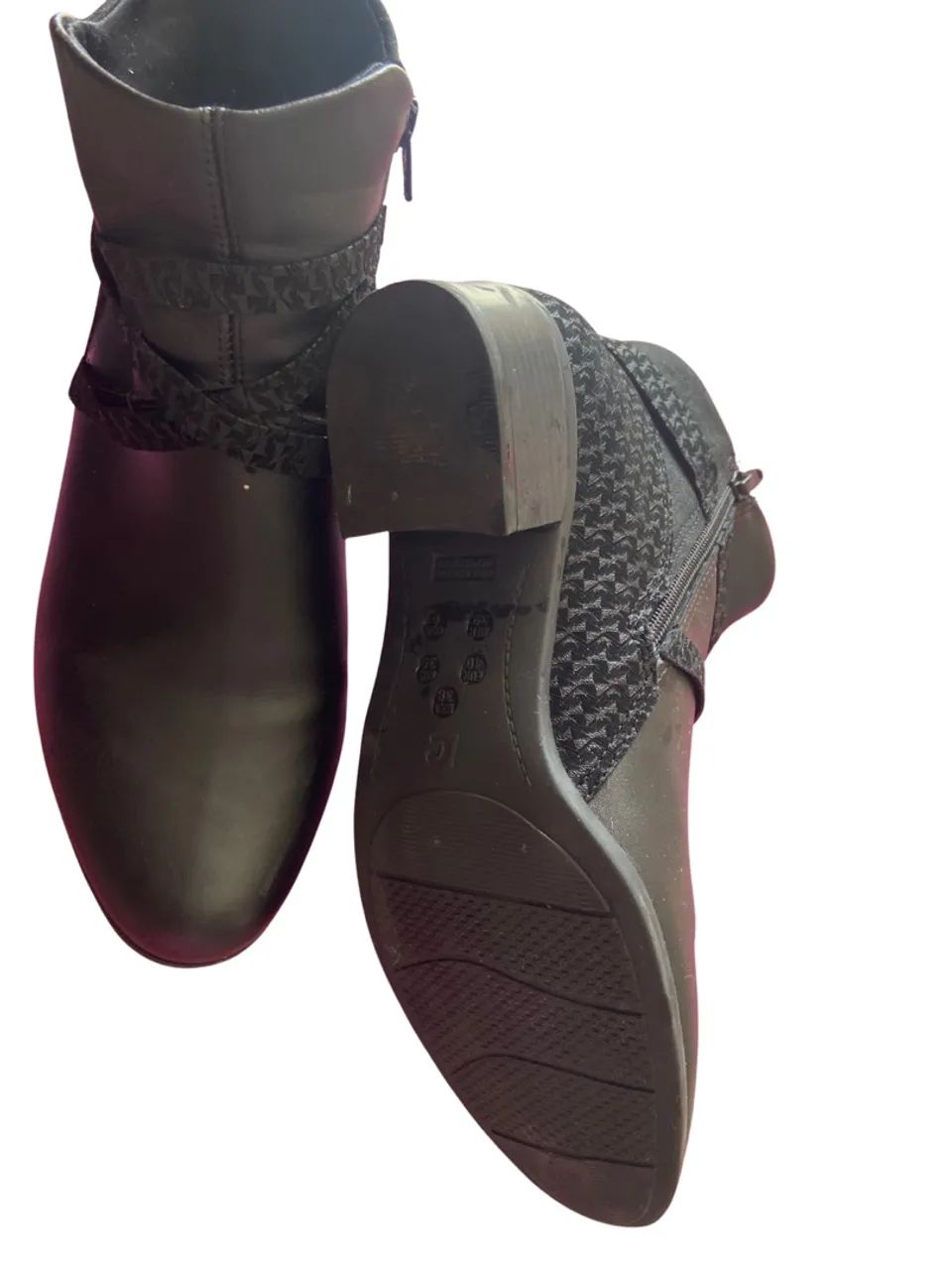 Botas pretas de salto baixo número 39 - Foto 2