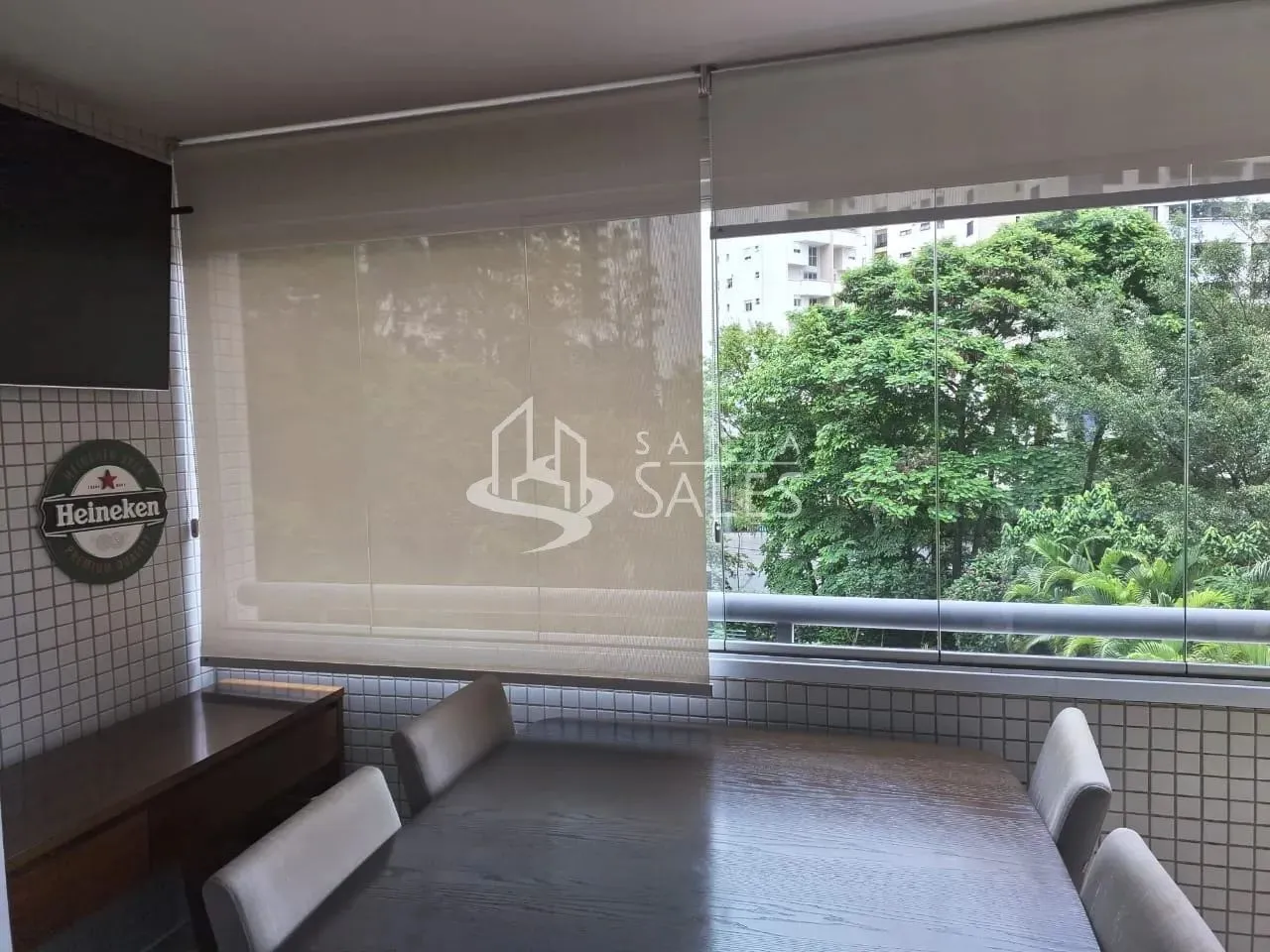 Apartamento de 3 quartos, 2 salas e 2 vagas de garagem para locação na cidade de - Bairro