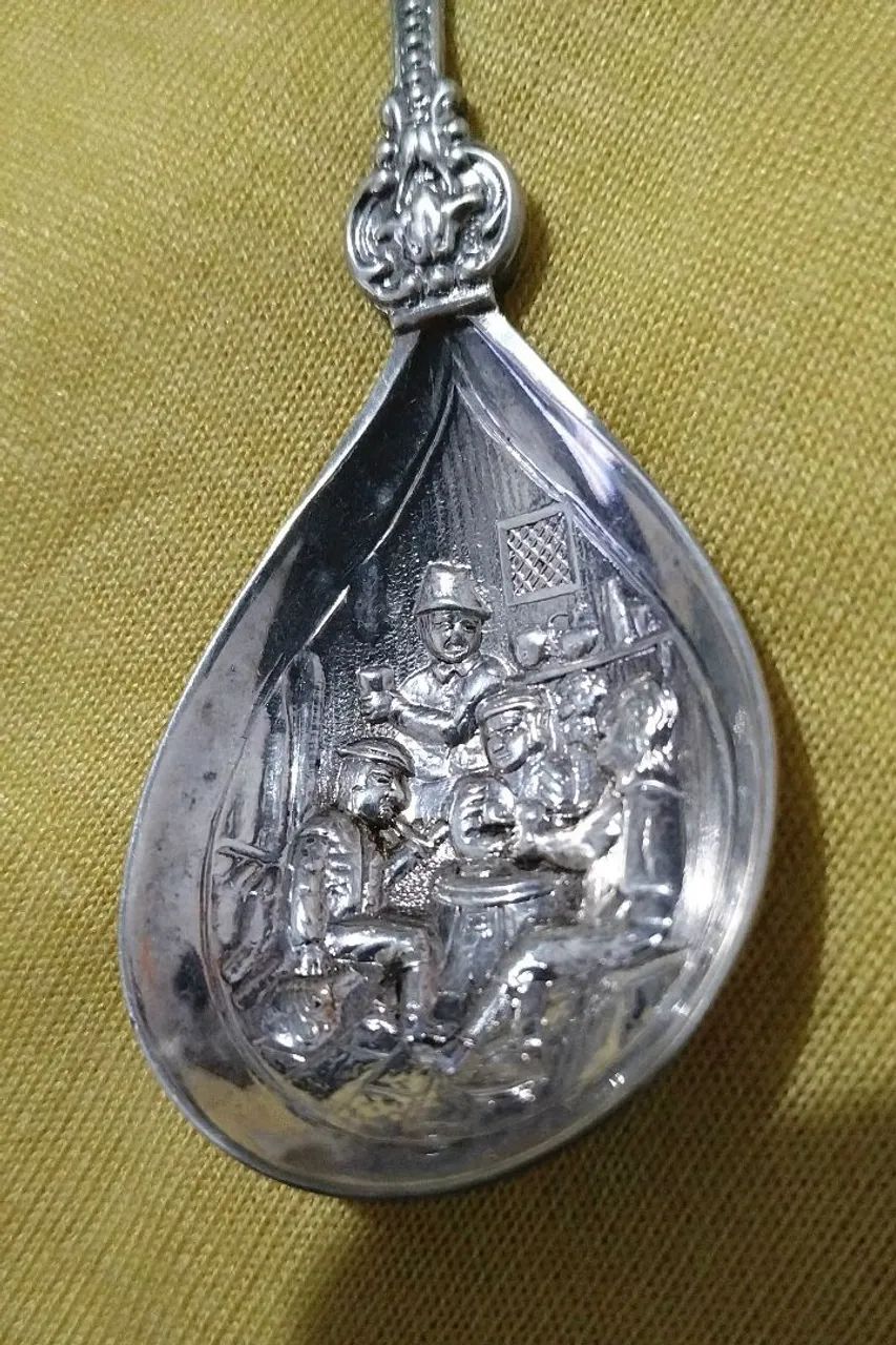 Colher de prata antiga