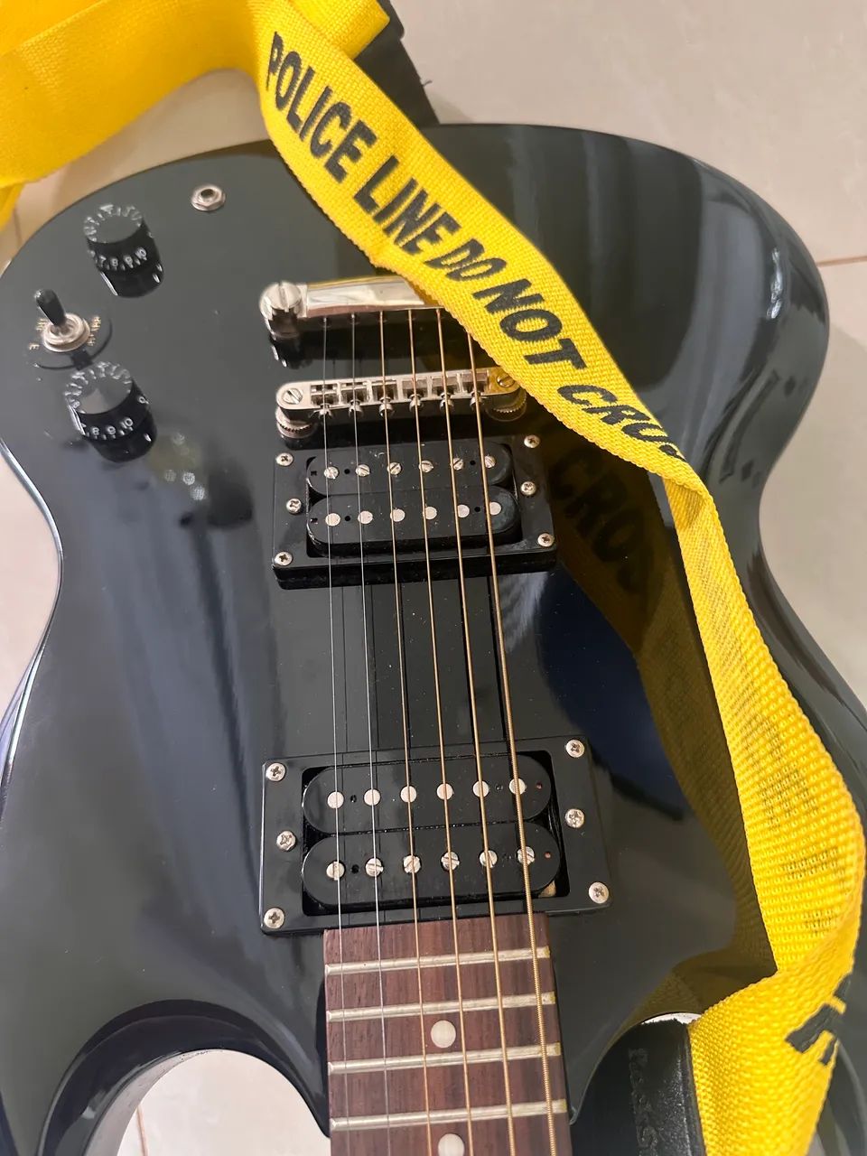 Guitarra - Foto 3