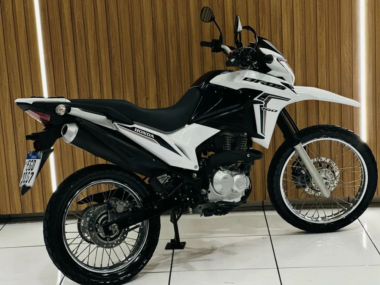 Moto Honda NXR BROS 160cc ESDD 2022 IMPECÁVEL  - Foto 4