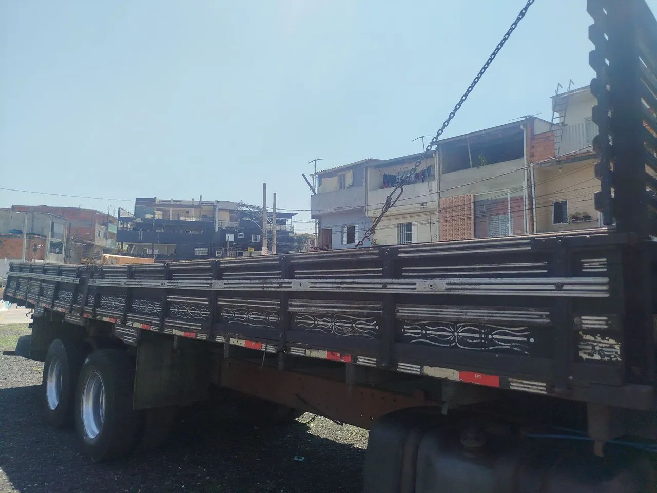 Carroceria madeira 8.50