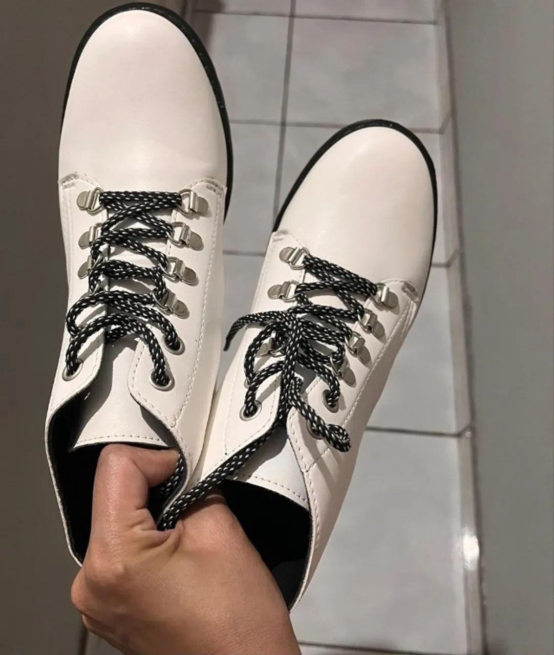 Bota cano curto - branca