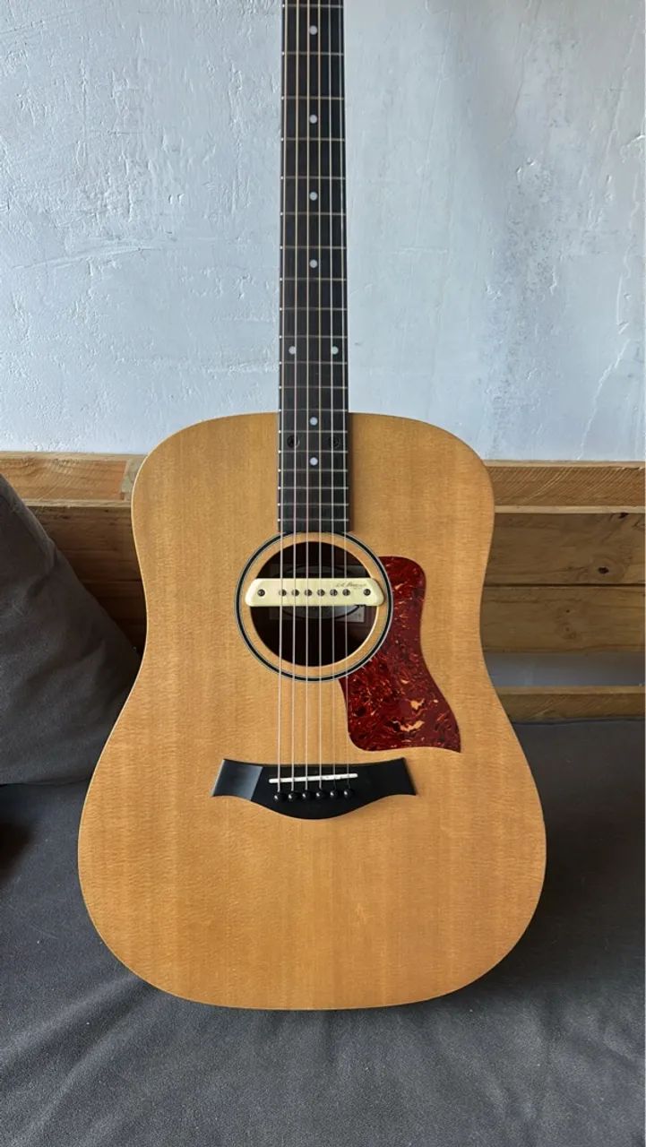 Violão Taylor Big Baby