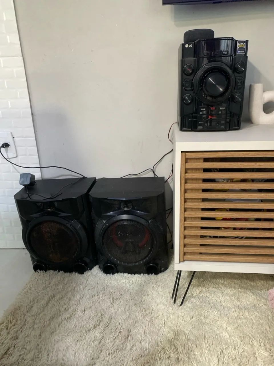 Som LG com 2 caixas acústicas