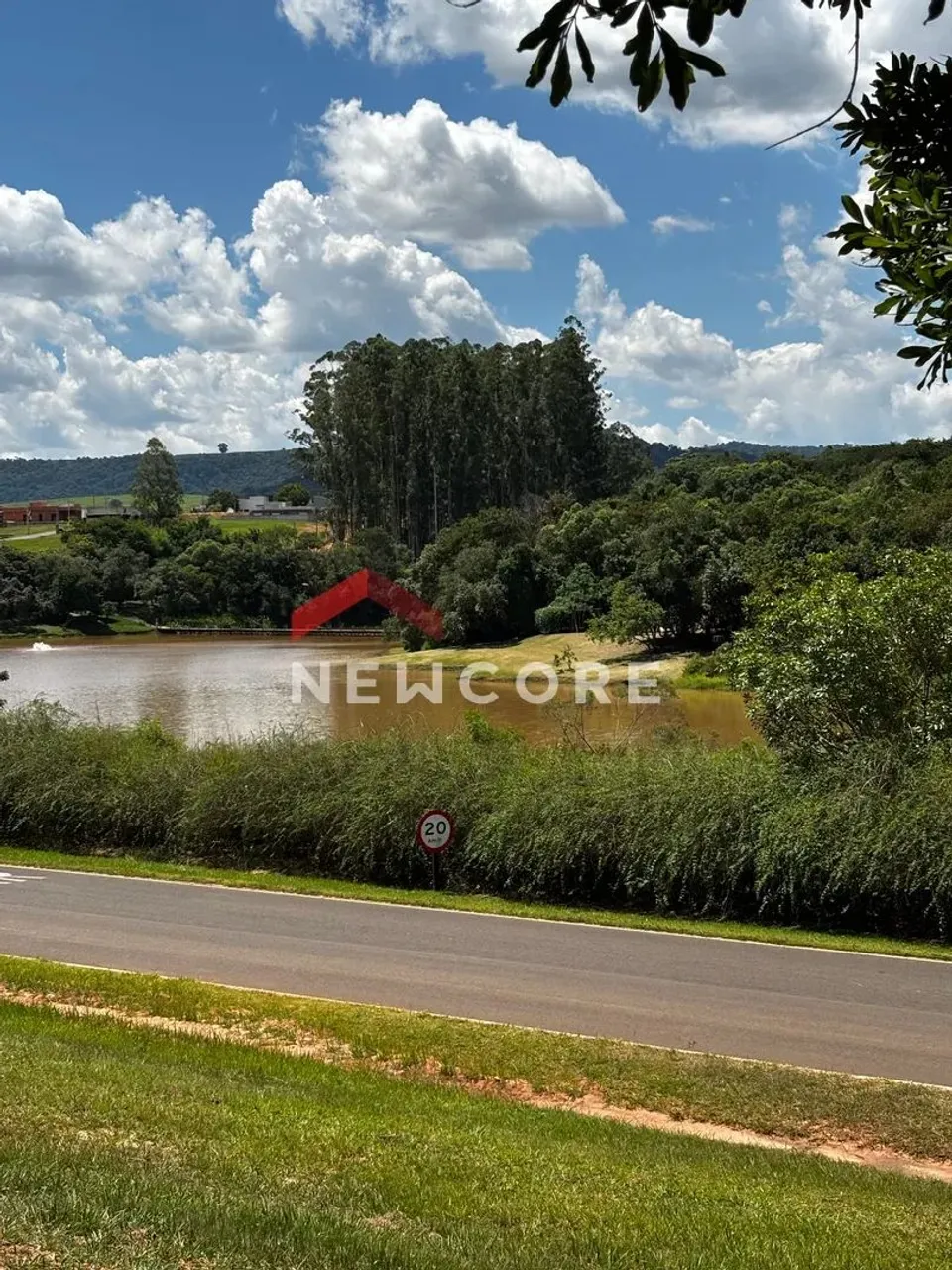 Lote em Pardinho - Centro - Pardinho/SP