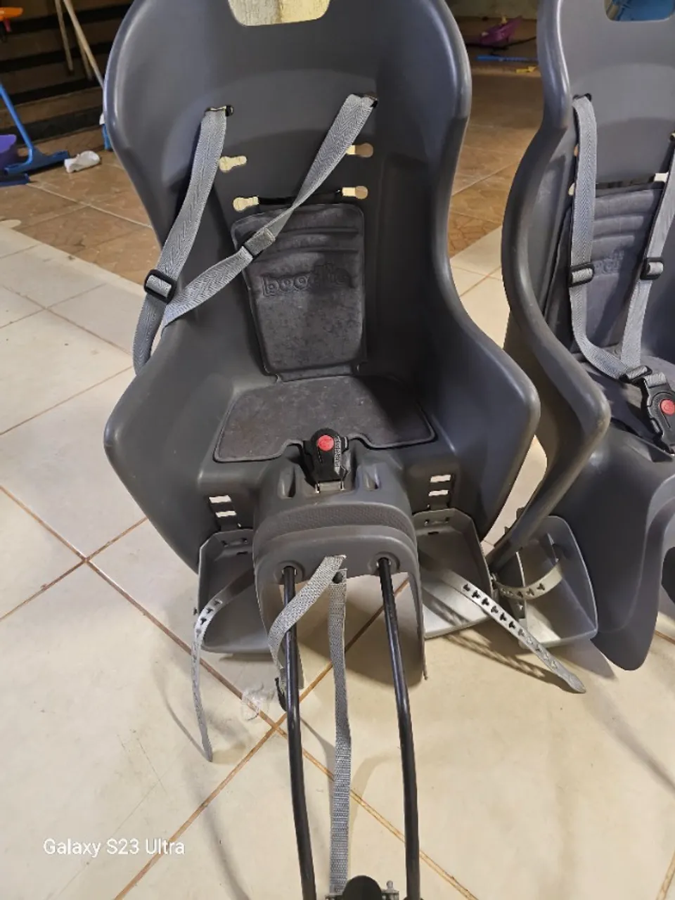 02 Cadeirinha infantil para bicicleta