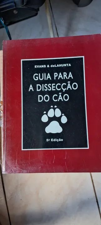 Vendo 4 livros de veterinária  - Foto 3