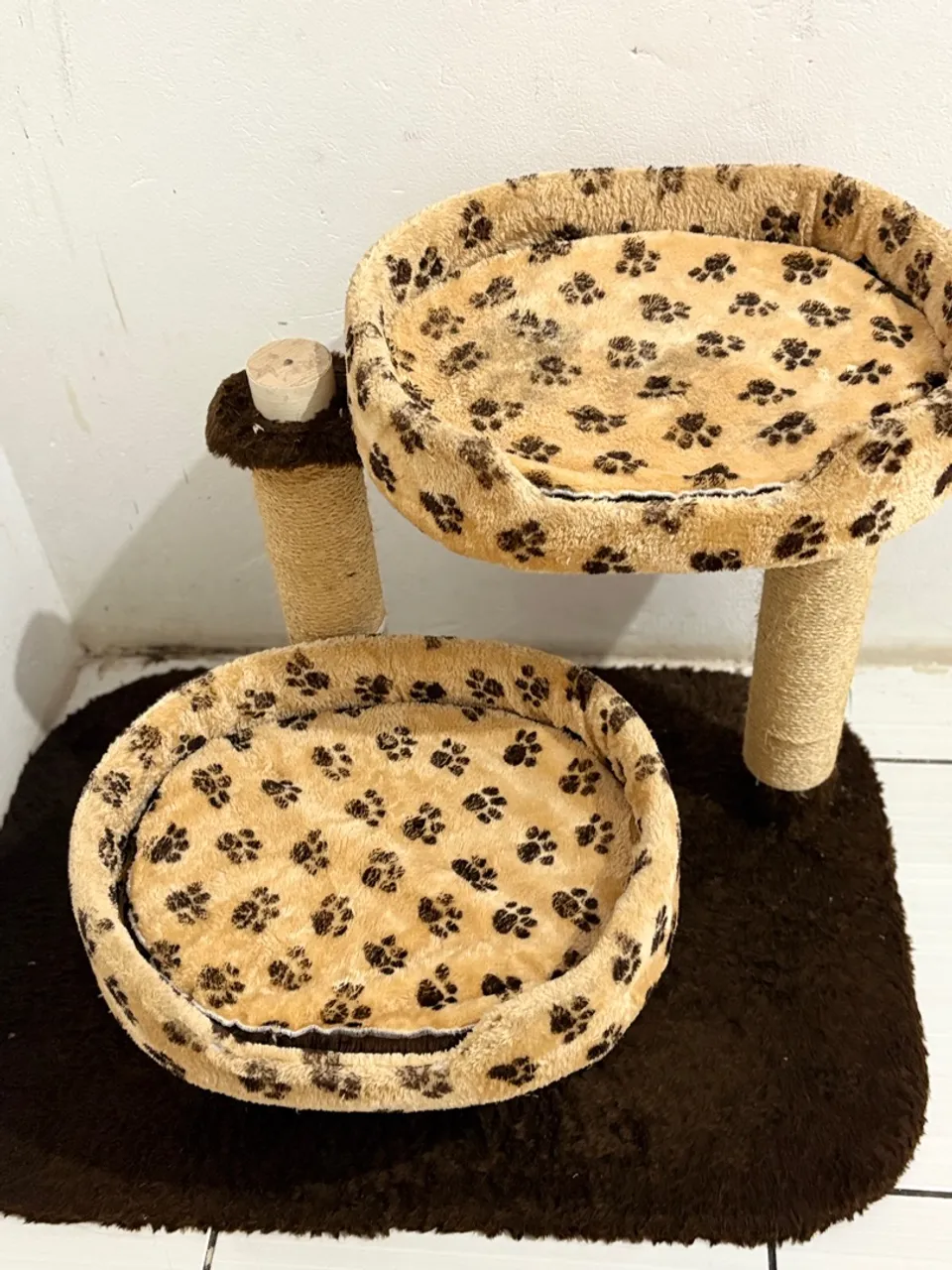 Caminha e Arranhador para Gatos