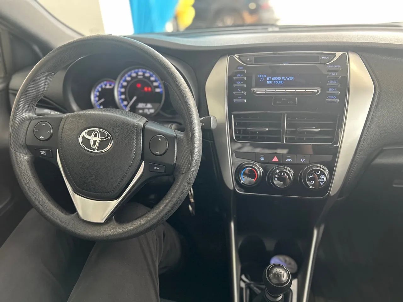 YARIS XL LIVE 1.3 FLEX 16v 5P MEC. 19/20. POUCO RODADO - Foto 5