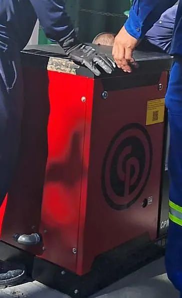 Compressor de Ar parafuso  CPM 7.5 com apenas 3 meses de uso- estado de zero. - Foto 5