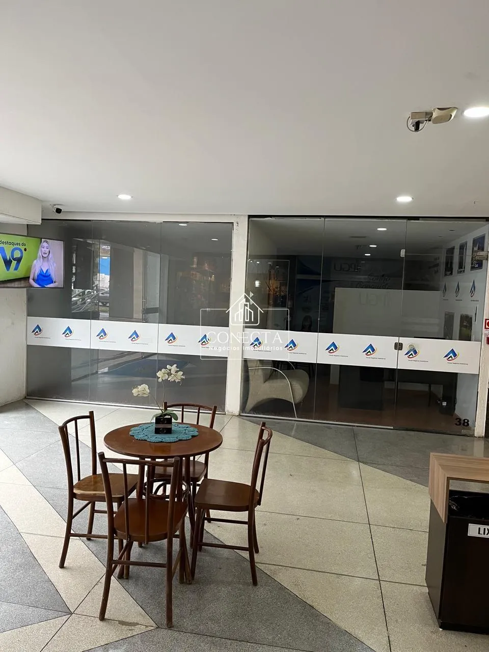 Salas Comerciais - Saraiva
