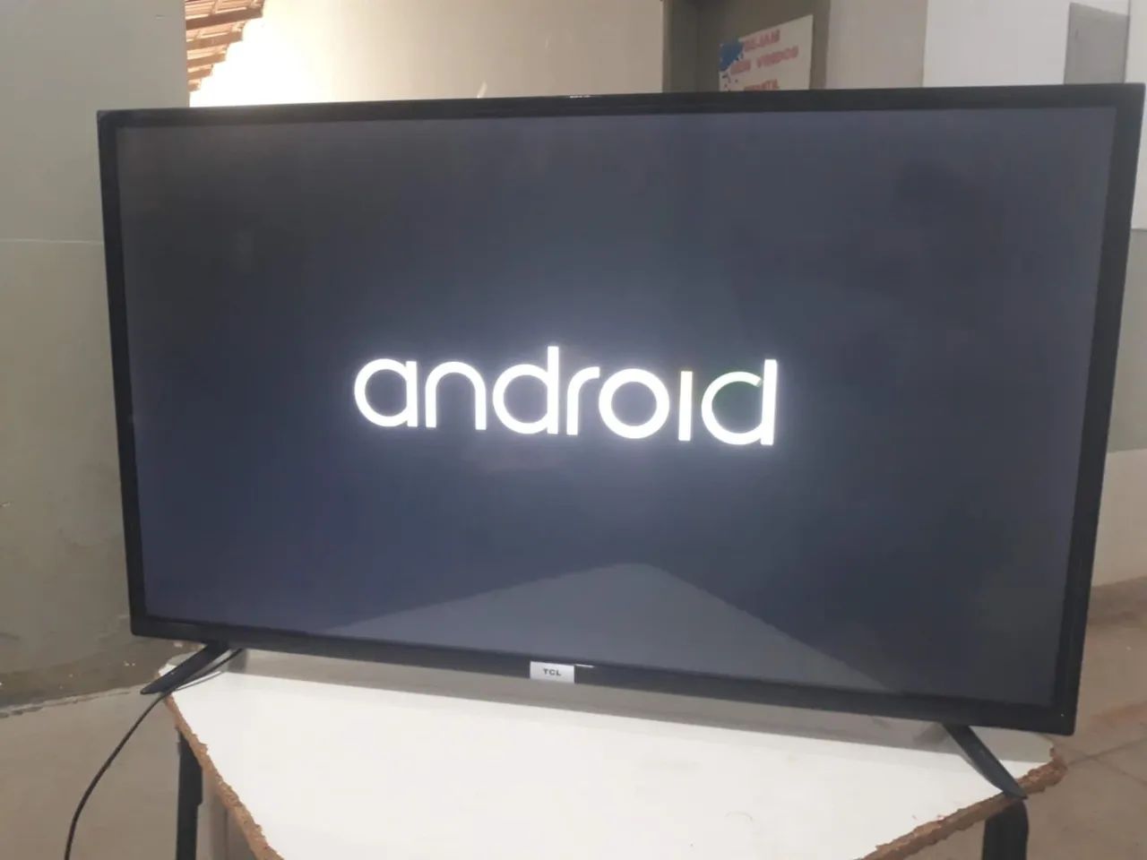 tv 43 smart android comando voz pé controle sem detalhes todos apps entrego * - Foto 4