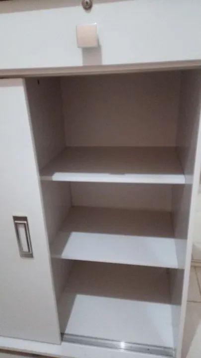 Vendo cômoda semi nova - Foto 3