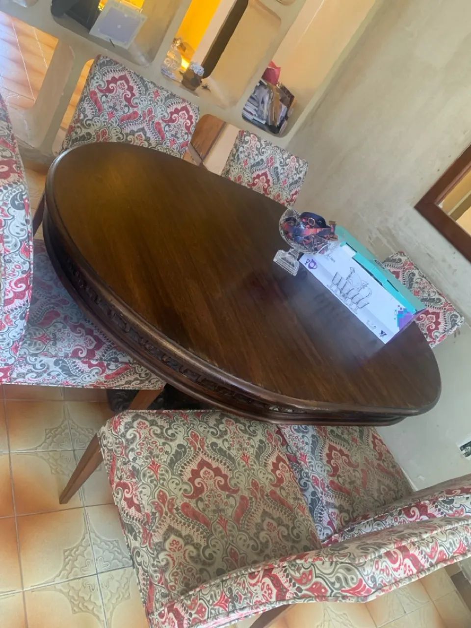 Mesa de Jantar de Madeira