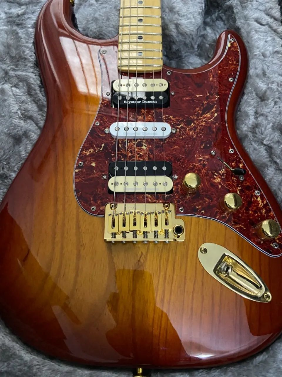 Fender Stratocaster American Professional 2018 - Foto 2