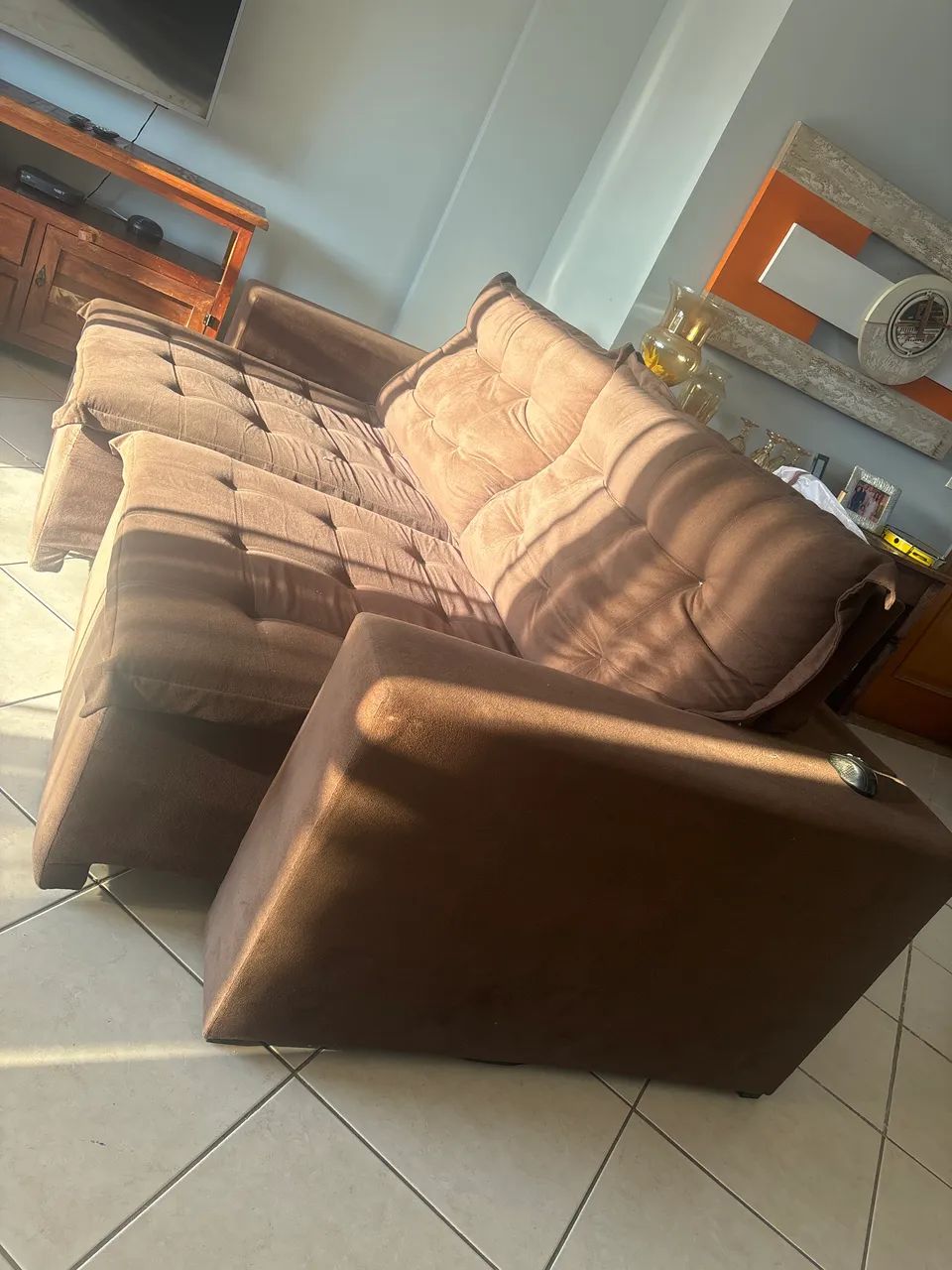 Sofá retrátil e inclinável. 453011504282347520