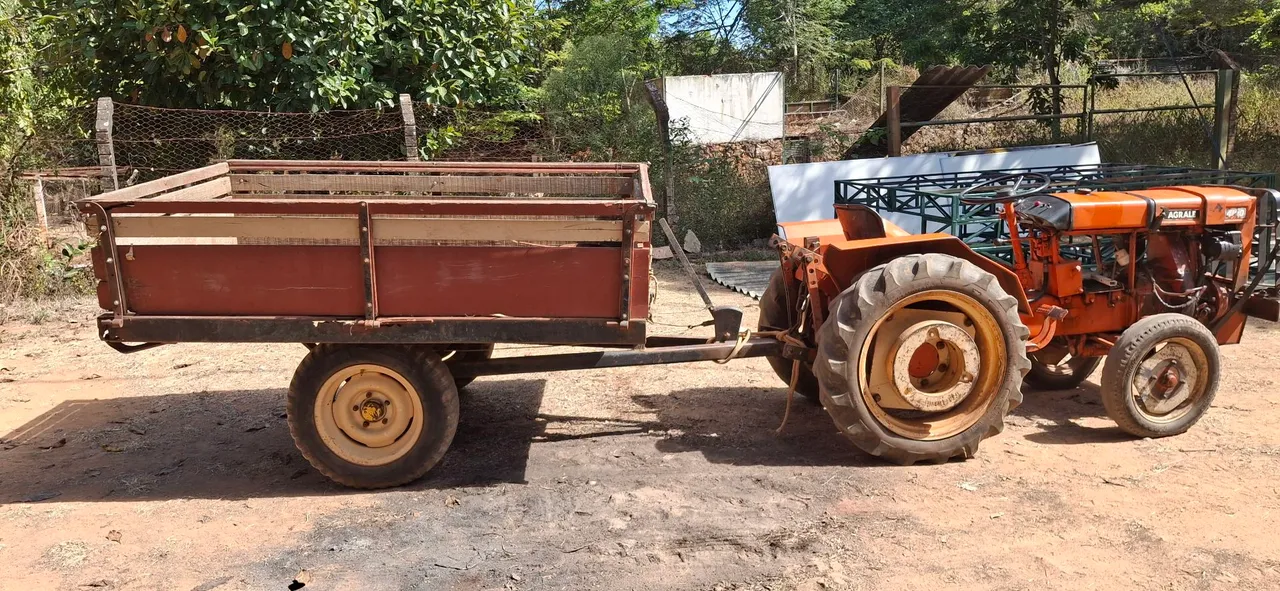 Trator Agrale 4100 com Carreta, rotativa, grade e roçadeira