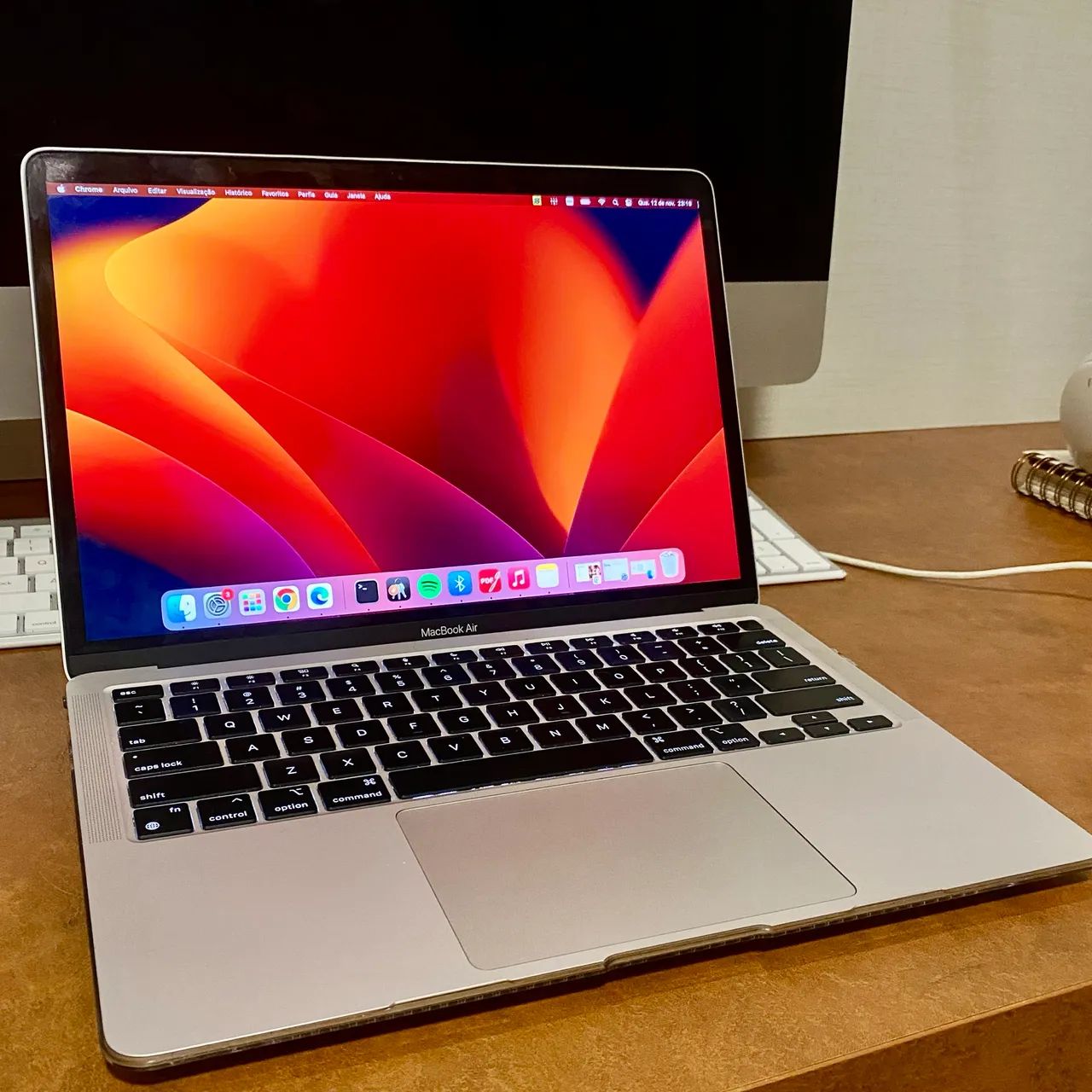 MacBook Air M1 2020 com 8GB e 256GB, em ótimo estado - Notebooks