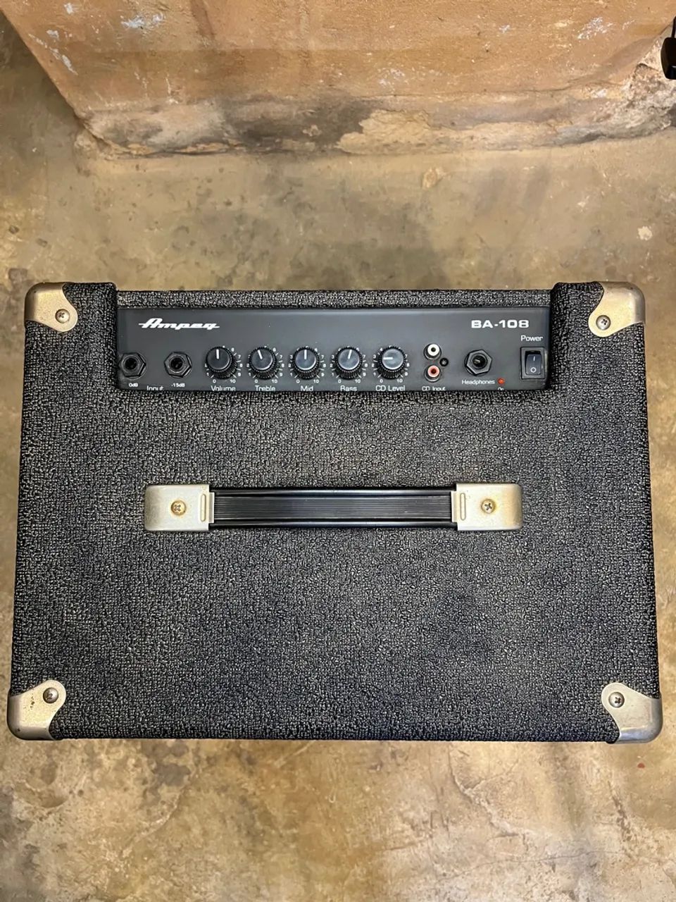 Amplificador P/ Baixo Ampeg BA-108 20W - Foto 2