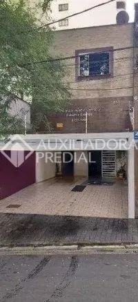 Amplo Sobrado de 194m² com 4 Vagas - Excelente Oportunidade no Centro