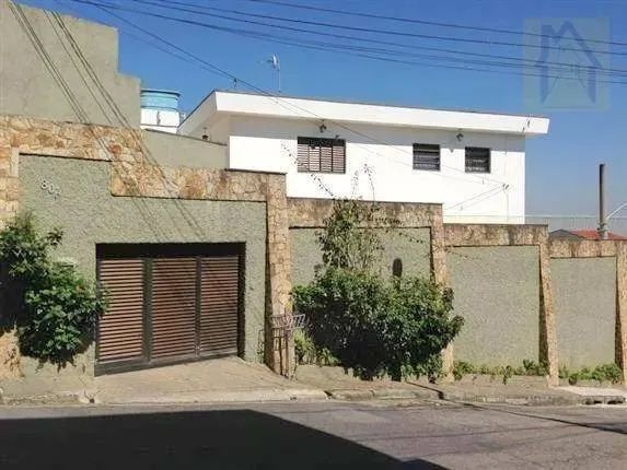 Casa (Sobrado Padrão), com 3 quartos e 6 banheiros à Venda, 150 m² em São Paulo/SP